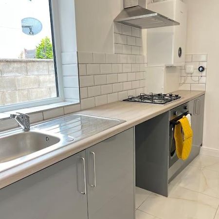 Catherine 5 Bedroom House Crewe Dış mekan fotoğraf