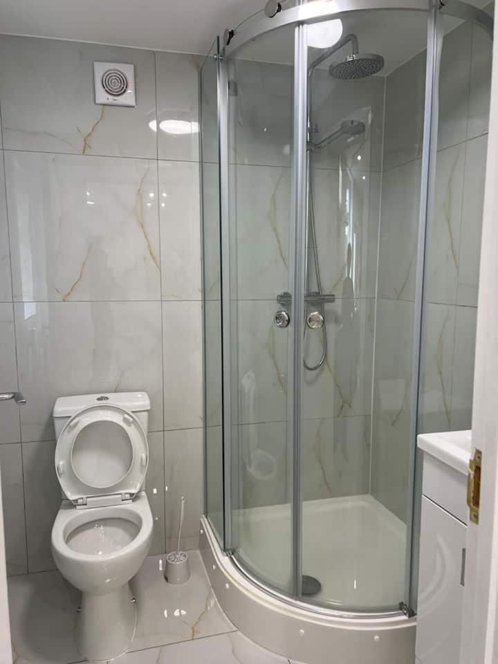 Catherine 5 Bedroom House Crewe Dış mekan fotoğraf
