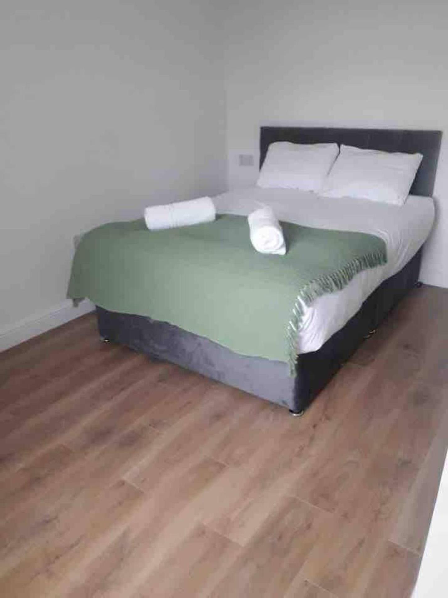 Catherine 5 Bedroom House Crewe Dış mekan fotoğraf